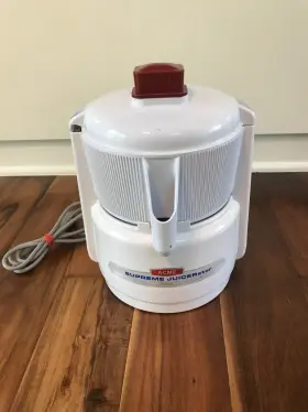 11je20 Acme Supreme Juicerator 11je20/5001 Vegetable Juicer Complete