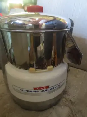 5-237386 Acme Supreme Juicerator Model 6001 Juicer Complete Fruit Vegetable Working