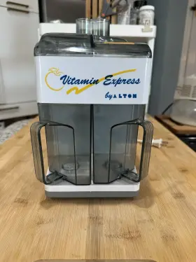 Je556 Alton Vitamin Express Electric Juicer Model Tested
