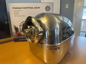 8500s Angel Juicer 8500 - Mint Condition Lots Of Extras Link To Video Item Below