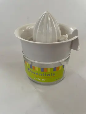00838 Arrow Home Products 12 Oz Citrus Juicer Manual White Plastic Top Glass Bottom
