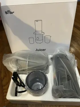 Yzj-e01j5 Bear Masticating Juicer Machine Slow Cold Press With 4.1in Large Feeding Chute