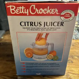 Bc1472 Betty Crocker 063788 Vintage Citrus Juicer 24oz. - Model #2