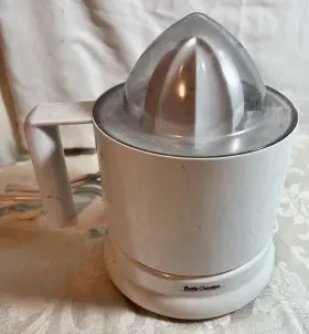 Bc-1477 Betty Crocker Electric Juicer Model #bc-1477 #3