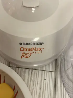 Cj525 Black Decker 050875509375 And Citrusmate Plus Citrus Juicer Has Crack See Photos #3
