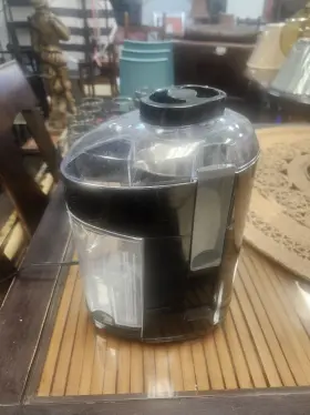 Je2400b Black Decker 28 Ounce Rapid Electric Juicer Extractor