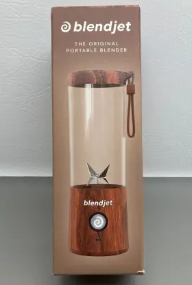 Blendjet 810053640463 New Blend Jet 2 Portable Blender Rechargeable Walnut Grain Shakes And Smoothies