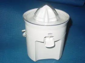 4979 Braun 4779 Citromatic Deluxe Electric Citrus Juicer Automatic Orange Juice 60 W