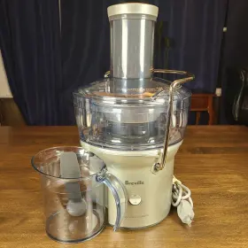 Je200xl Breville Juice Fountain Compact Centrifugal Juicer Machine 700w Video