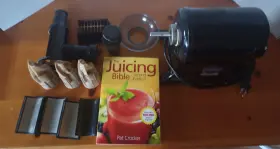 031739 Champion Juicer Juicing Bundle- Commercial -accessories And Bible- Works