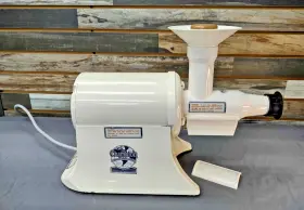 Gs-ng-8535 Champion Juicer Worlds Finest 1/3 Hp Heavy Duty Motor - Works