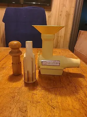 Ng853s Champion Juicer The Worlds Finest Model G5 Machine Yellow Attachment Part