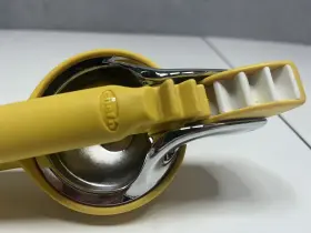 Chef N 848057002321 Chefftn Freshforce Citrus Juicer Lemon #3