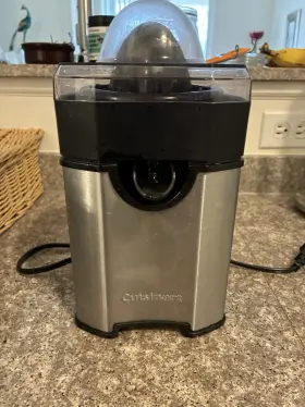 Cgj-500 Cuisinart Stainless Steel Citrus Juicer - Silver/black Inch Slightly Used