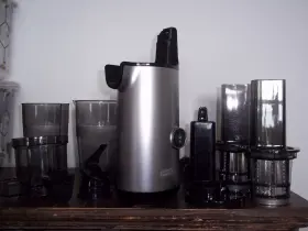 Dcsj255gbgt06 Dash Deluxe Compact Cold Press Power Juicer Nutrient Fresh Produce Home Kitchen