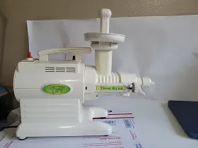 Gl-2000i Green Life Extractor Twin Gear Juicer Juicing Wheatgrass Machine