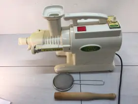 Sms-2000i Green Life Vegetable Juicer Extractor Machine Model