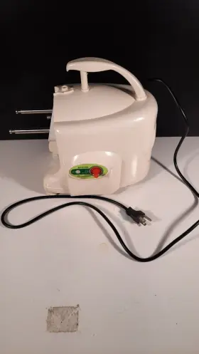 Kp-e1301 Green Star Samson Ultra Power Juice Extractor Motor Only Turns On-noisy Read
