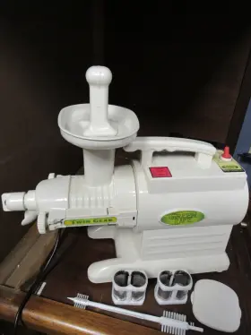 Gi-2000i Greenlife Juicer- Motor Is In Excellent Condition. Needs One Of The Twin Gears