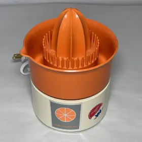 2109.2 Hamilton Beach Vintage Scovill Electric Juicer Orange Lime Lemon Excellent Video