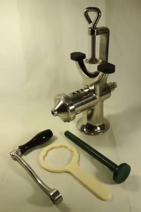 Bl-30 Handy Pantry Stainless Steel Manual Wheatgrass Juicer Hurricane Seldomused