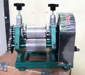 C13r4020 Haywhnkn Used Commercial 150kg/h Sugar Cane Press Juicer Juice Machine Extractor Mill