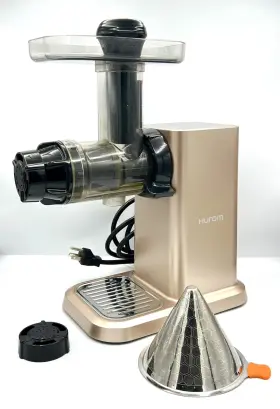 Gi-lbb08 Hurom Celery And Greens Horizontal Slow Juicer Juice Extractor Champagne