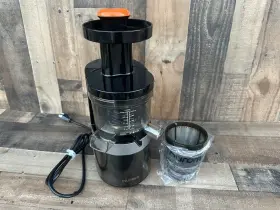 Hk-bbb11 Hurom Elite Slow Juicer Used 1 Time Juice H- Series Working