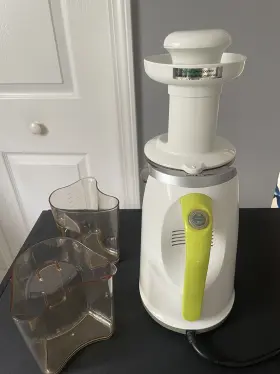 Hu-100 Hurom Masticating Slow Juicer White/lime Green #2