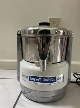 9901 Imperial Golden Harvest Stainless Steel Juicer #9901 Works Great