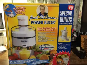 52803 Jack Lalanne Power Juicer Special Bonus Accessory Kit Included Use Whole Fruit