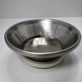 Jm-2c Juiceman The Ii Fruit And Vegetable Juicer Blade Strainer With Base