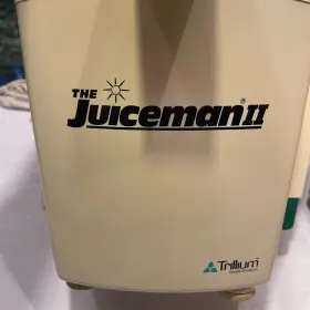 Tr-50d Juiceman Ii The Classic Professional Fruit And Vegetable Juicer . Model Tr50d #2