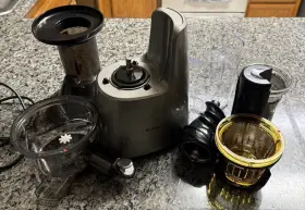 C7000s Kuvings Whole Slow Elite Juicer - #2