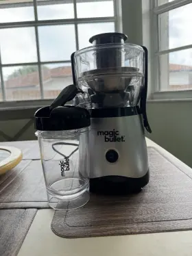 88405128 Magic Bullet Mini Juicer With 16 Oz Juice Cup