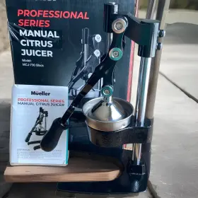 Mcj-730 Mueller Citrus Juicer - Professional Manual Juice Press Squeezer Black