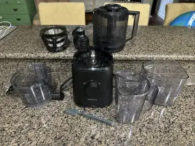 Sj200 Nama 840010600148 J2 Cold Press Juicer Black - Only Used A Few Times. Great Condition. Works #2