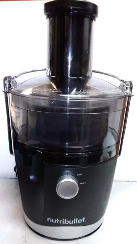 50100 Nutribullet Large Juicer 800w Grey With Lg. Capacity Pulp Bin Makes Juice Quickly