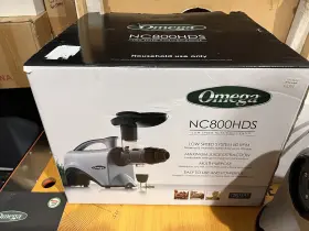 Nc800hds Omega 737416090034 Masticating Juicer Juice Extractor And Nutrition System #3