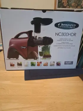 Omega 737416090041 Nc800hdr Juicer And Nutrition System Red