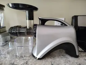 800hds Omega Horizontal Silver - Low Speed Masticating Juicer