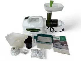 J8002 Omega Fruit And Vegetable Juicer Nutrition Center System Wheatgrass