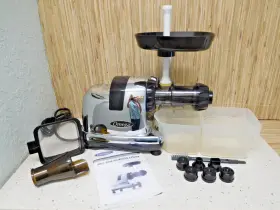 J8008hdc Omega Cold Press Masticating Juicer Machine Nutrition Center Chrome