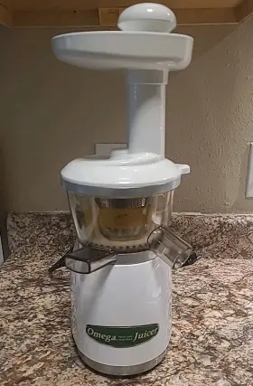 Vrt352 Omega Slow Juicer White