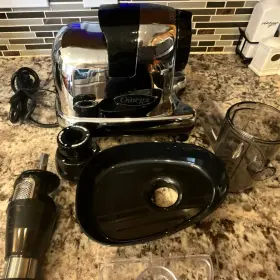 Omega Vrt400hd 400w Centrifugal Juicer Silver/black Chrome 2-speed Set