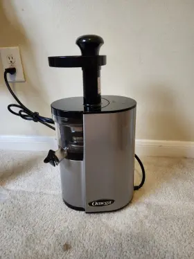 Vsj843rs Omega Low Speed Masticating Vertical Juicer #2
