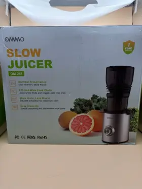 Ommo Om-281 Cold Press Juicer Machines 5.1 Inch Feed Chute For Whole Fruits And Veggies 300w