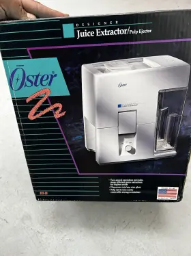 323-06 Oster Vintage Juice Extractor Pulp Ejector Model Nib