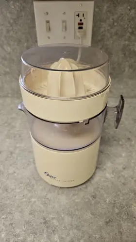 4100-08a Oster 4100-03a Automatic Electric Citrus Juicer Beige Plastic 1.3a 120v