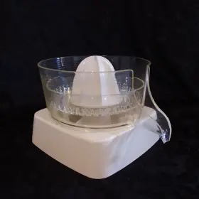952-08b Oster Vintage 1984 Kitchen Center Citrus Juicer Accessory White